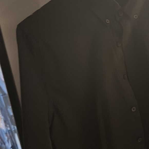 Like new shirt used twice then put away - Picture 3 of 6